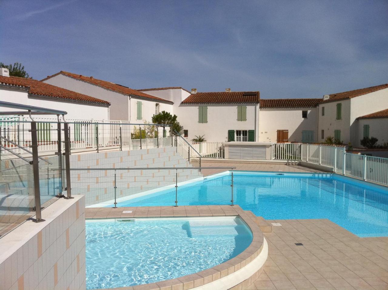 Appartement Ombrine Saint-Martin-de-Ré Exteriör bild